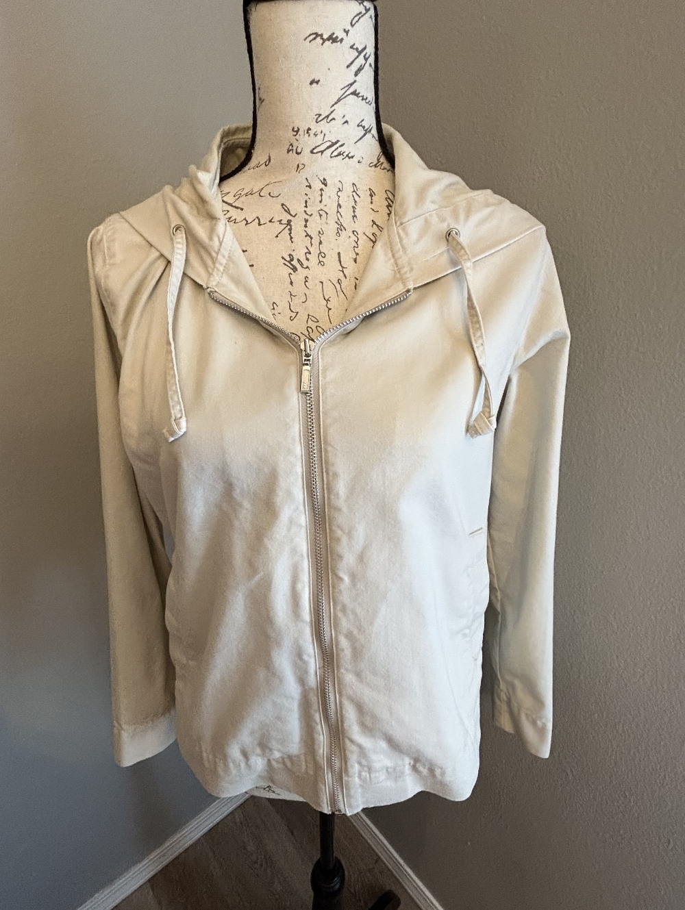 Y2K Eddie Bauer Small Light Khaki Hooded Jacket
